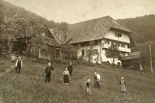 Um 1900 hatte der Kempfenbauer noch Knechte und Mägde